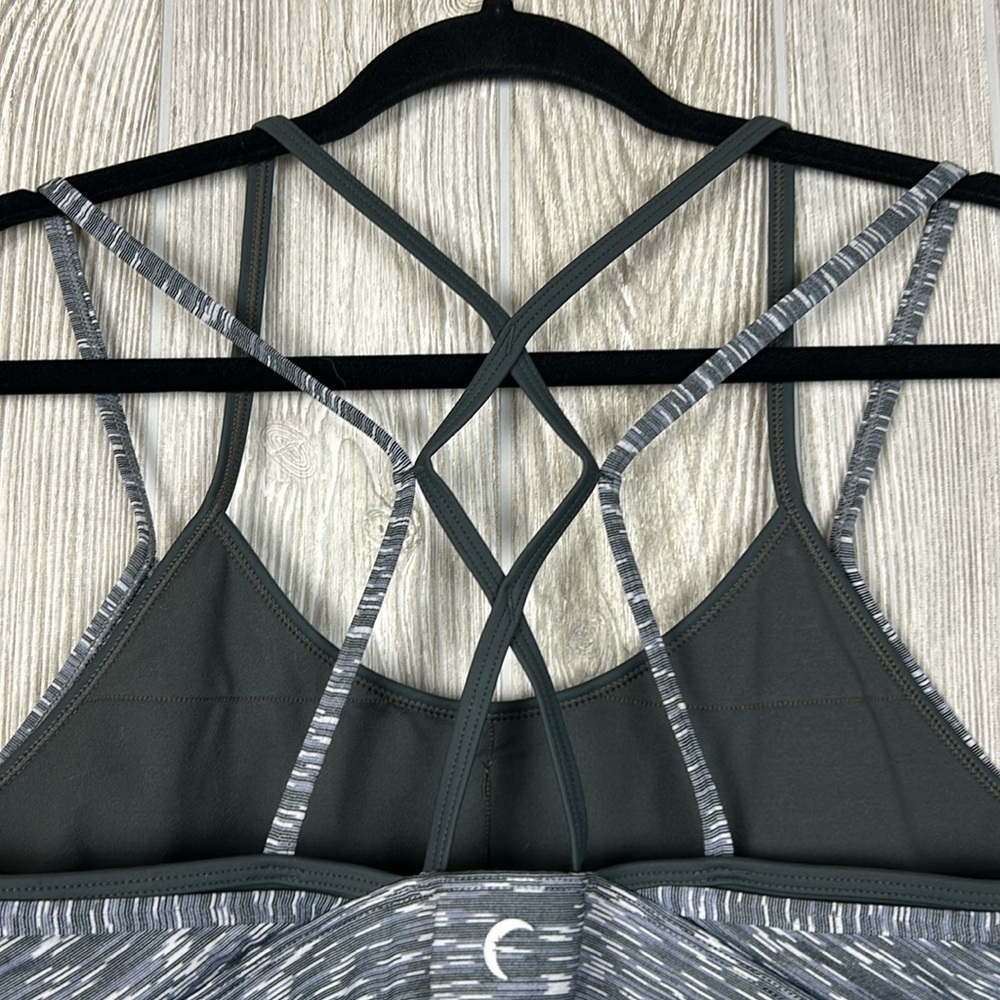 Zyia Active Luxe Strappy Bra Sage Grey Sports Athletic Womens Size Medium - Picture 5 of 9
